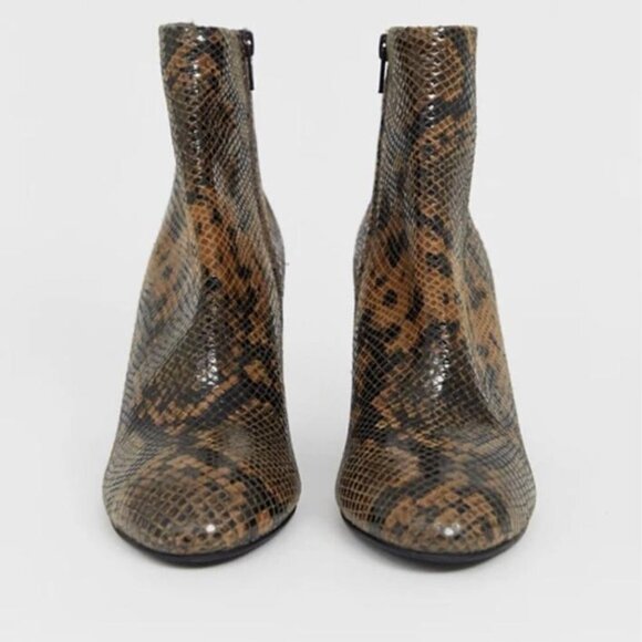ASOS DESIGN Rescue Leather Block Heel Boots In Snake  5 - Picture 3 of 14